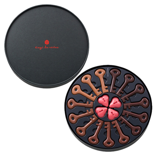 キャギ ド レーブ Cagi De Revesの21年のバレンタインチョコレート 夢の扉を開く鍵 コフレロン でソムリエ気分 マカロン タイムズ